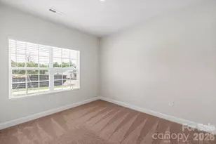 6718 Fairford Dr, Charlotte, NC 28215 - Photo 13