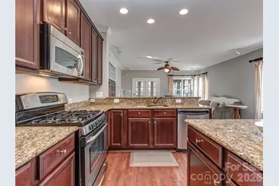 12103 Crescent Run Court, Charlotte, NC 28277 - Photo 7