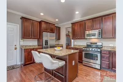 12103 Crescent Run Court, Charlotte, NC 28277 - Photo 7