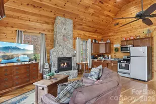 1012 Alarka Highlands Dr, Bryson City, NC 28713 - Photo 3