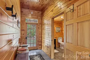 1012 Alarka Highlands Dr, Bryson City, NC 28713 - Photo 17