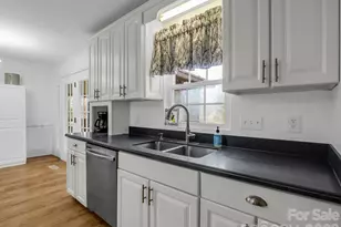 54 Broadway Ave, Tryon, NC 28782 - Photo 11