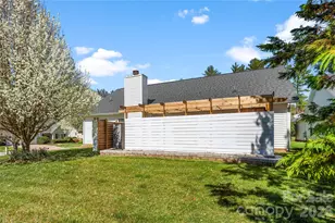 279 Stonehollow Rd, Fletcher, NC 28732 - Photo 23