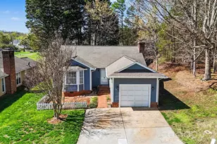 2925 Misty Plum Ct, Fort Mill, SC 29715 - Photo 3