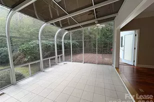 27 Mountain Lake Dr, Hendersonville, NC 28739 - Photo 5