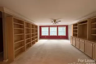 27 Mountain Lake Dr, Hendersonville, NC 28739 - Photo 19