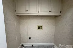 27 Mountain Lake Dr, Hendersonville, NC 28739 - Photo 31