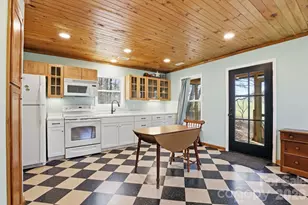 6998 Nobby Lail Rd, Connelly Springs, NC 28612 - Photo 31