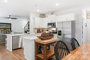 147 Ashelyn Pk Dr, Fletcher, NC 28732 - Photo 15