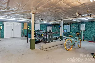 672 Blythe St, Hendersonville, NC 28739 - Photo 31