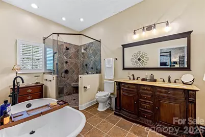 672 Blythe Street, Hendersonville, NC 28739 - Photo 23