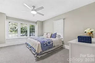 672 Blythe St, Hendersonville, NC 28739 - Photo 27