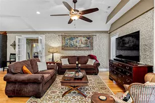 672 Blythe St, Hendersonville, NC 28739 - Photo 13