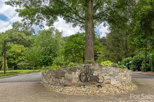 701 Red Oak Dr, Hendersonville, NC 28791 - Photo 31