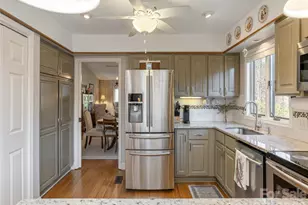 701 Red Oak Dr, Hendersonville, NC 28791 - Photo 19