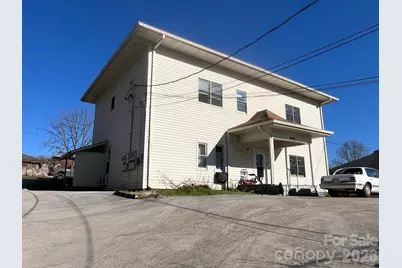 524 Baldwin Avenue, Marion, NC 28752 - Photo 1