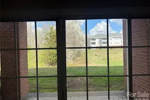 8913 Meadow Vista Rd, Charlotte, NC 28213 - Photo 35