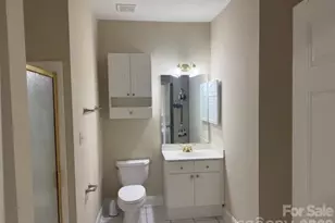 8913 Meadow Vista Rd, Charlotte, NC 28213 - Photo 15