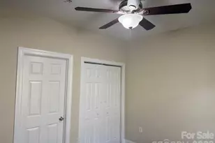 8913 Meadow Vista Rd, Charlotte, NC 28213 - Photo 13