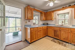 99 Salisbury Ave, Saluda, NC 28873 - Photo 9