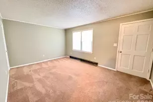 1076 Browning View Rd, Morganton, NC 28655 - Photo 9