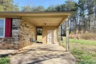 1076 Browning View Rd, Morganton, NC 28655 - Photo 3