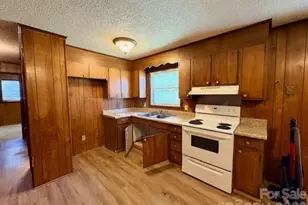 1076 Browning View Rd, Morganton, NC 28655 - Photo 5