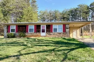 1076 Browning View Rd, Morganton, NC 28655 - Photo 1