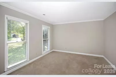 6629 Brenock Lane, Charlotte, NC 28269 - Photo 7