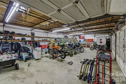 401 Highland Avenue SW, Lenoir, NC 28645 - Photo 9