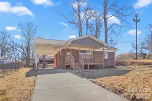 2991 1st Ave Pl NW, Hickory, NC 28601 - Photo 1