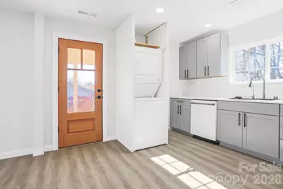 2991 1st Avenue Place NW, Hickory, NC 28601 - Photo 9