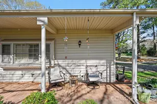 1107 Crestfield Dr, Lancaster, SC 29720 - Photo 5