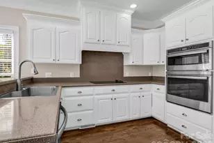 139 N Woodfin Ridge Dr, Inman, SC 29349 - Photo 11