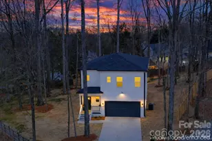 2415 Kimway Dr, Matthews, NC 28105 - Photo 1