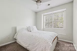 3268 Summercroft Ln, Charlotte, NC 28269 - Photo 15