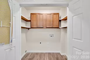 372 E Mills Ave, Mooresville, NC 28115 - Photo 9