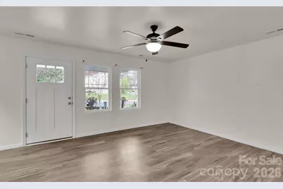 372 E Mills Avenue, Mooresville, NC 28115 - Photo 21