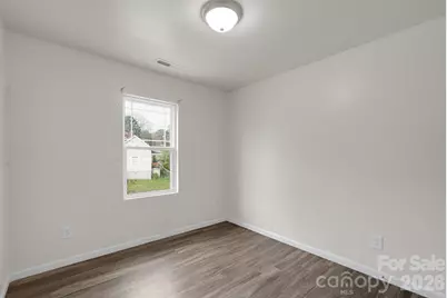 372 E Mills Avenue, Mooresville, NC 28115 - Photo 11