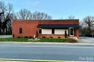 706 Main Ave NW, Hickory, NC 28601 - Photo 1