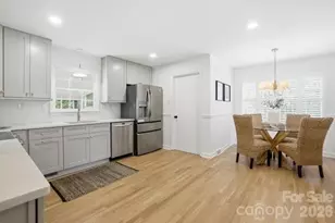 2001 Knickerbocker Dr, Charlotte, NC 28212 - Photo 11