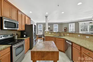 8665 Edinburgh Square Dr, Cornelius, NC 28031 - Photo 7