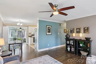 98 Oak Knoll Rd, Asheville, NC 28804 - Photo 9