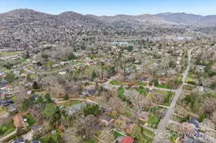 98 Oak Knoll Rd, Asheville, NC 28804 - Photo 29