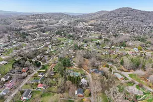 98 Oak Knoll Rd, Asheville, NC 28804 - Photo 25