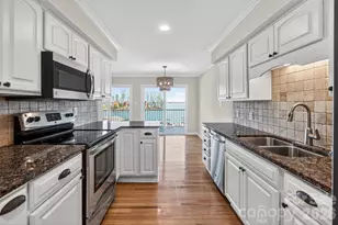 20407 Harborgate Ct, Cornelius, NC 28031 - Photo 9