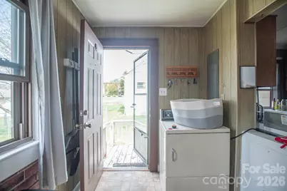 400 Summit Avenue, Spruce Pine, NC 28777 - Photo 29