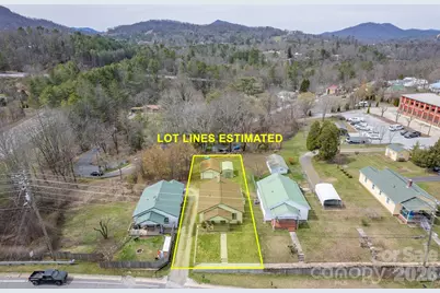 400 Summit Avenue, Spruce Pine, NC 28777 - Photo 1