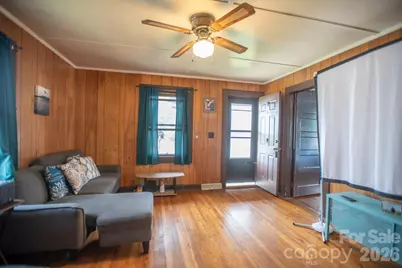 400 Summit Avenue, Spruce Pine, NC 28777 - Photo 21