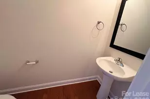 4327 Kobuk Ln, Charlotte, NC 28269 - Photo 5